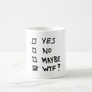Taza De Café Sí, no, quizá, WTF al lado de las cajas de contr