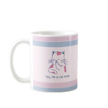 Sí, soy una gata mamá rosada y rayada azul