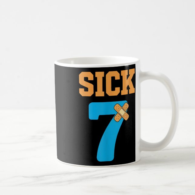 Taza De Café Sick Seven Meme Seis Siete Enfermo 7 Divertido Byn (Derecha)
