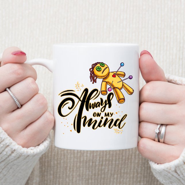 Taza De Café Siempre en mi mente divertida muñeca de Halloween  (Subido por el creador)