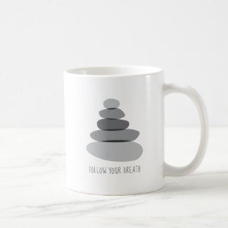 Taza De Café Siga sus piedras del mojón de la respiración