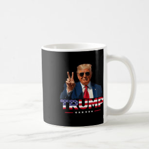 Taza De Café Signo de paz de Trump con bandera de Estados Unido