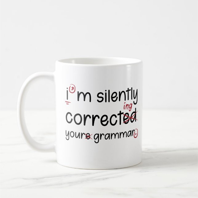 Taza De Café Silently Correcting Grammar (Izquierda)