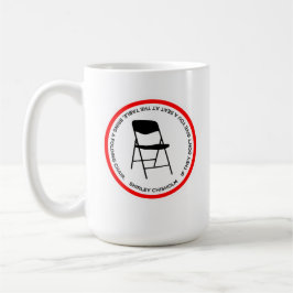 Taza De Café Sillón CHISHOLM de Black Power SHIRLEY en la mesa