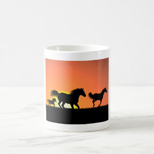 Taza De Café Silueta del atardecer de caballos salvajes