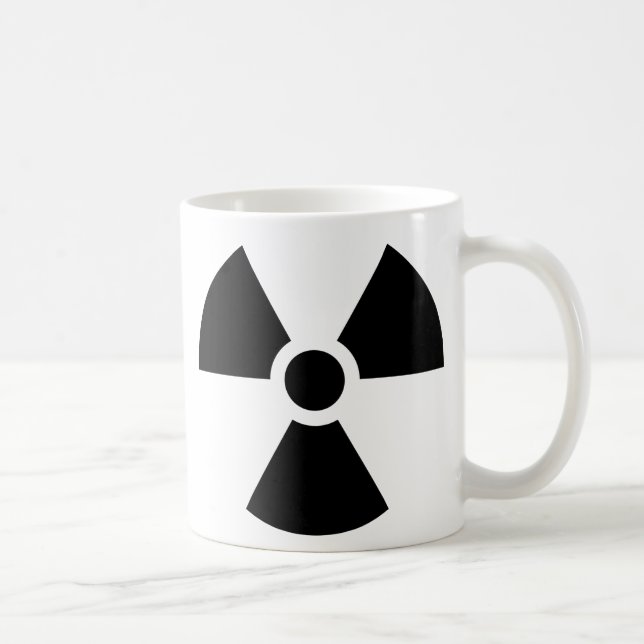 Taza De Café Símbolo de trébol de radiación (Derecha)