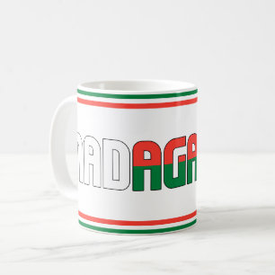 Taza De Café Sippin' con Madagascar Patriótico
