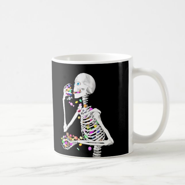 Taza De Café Skeleton comiendo dulces de Halloween (Derecha)