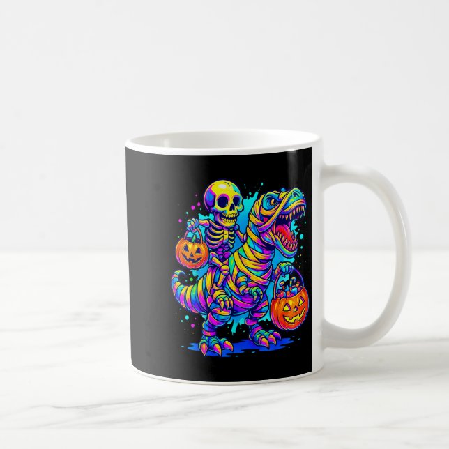 Taza De Café Skeleton Riding Mummy Dinosaur T Rex Halloween Fun (Derecha)