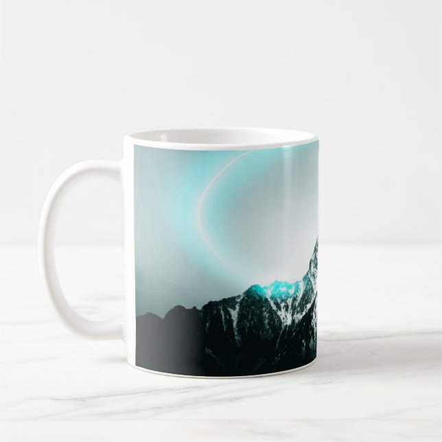 Taza De Café Snowy mountain mysterious blue neon light (Izquierda)