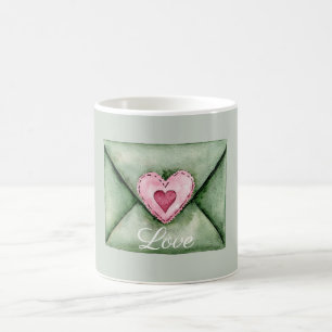 Taza De Café Sobre verde corazón de amor rosa