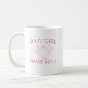 Taza De Café Soft Girl Sharp Mind — Strawberry Aesthetic Design
