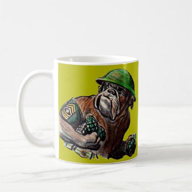 Taza De Café Soldado perro bulldog de la Segunda Guerra Mundial (Izquierda)