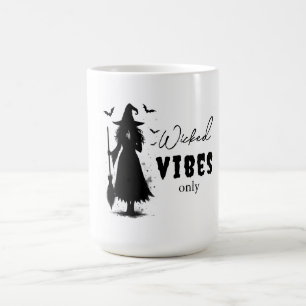 Taza De Café "Solo con vibraciones malvadas" - Bruja negra de H