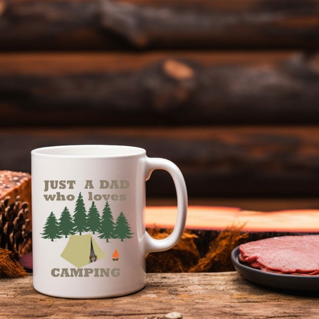 Taza De Café Solo un padre que ama acampar y hacer senderismo (Subido por el creador)
