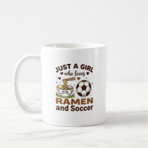 Taza De Café Solo una chica que ama el ramen y el fútbol, fútbo