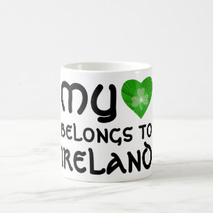 Taza De Café Sombra blanca de "Mi corazón pertenece a Irlanda"