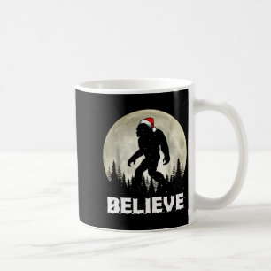 Taza De Café Sombrero de Santa Bigfoot Cree Luces de Navidad Ro