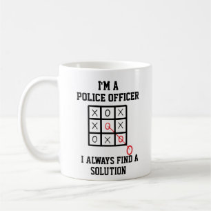 Taza De Café Soy Oficial De Policía Siempre Encuentro Una Soluc