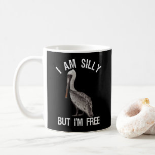 Taza De Café Soy tonto pero soy un tonto amante pelícano.