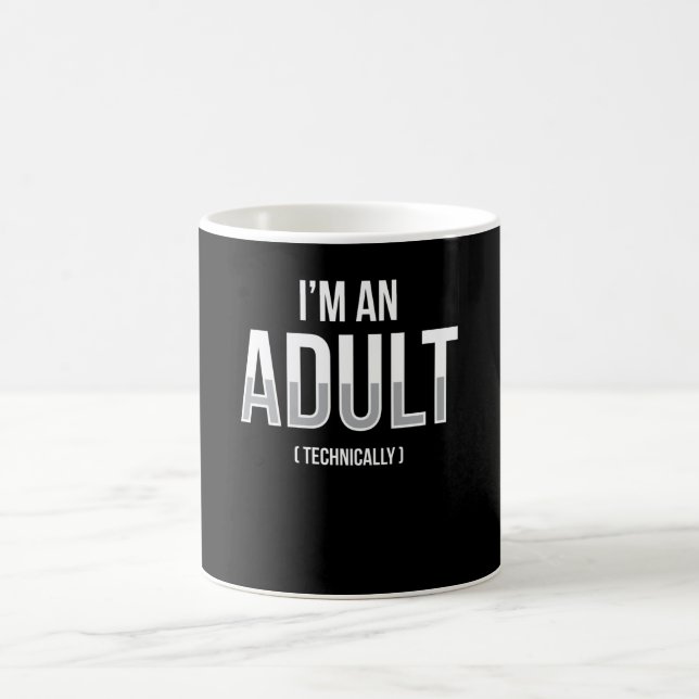 Taza De Café Soy un adulto técnicamente 18 cumpleaños (Centro)