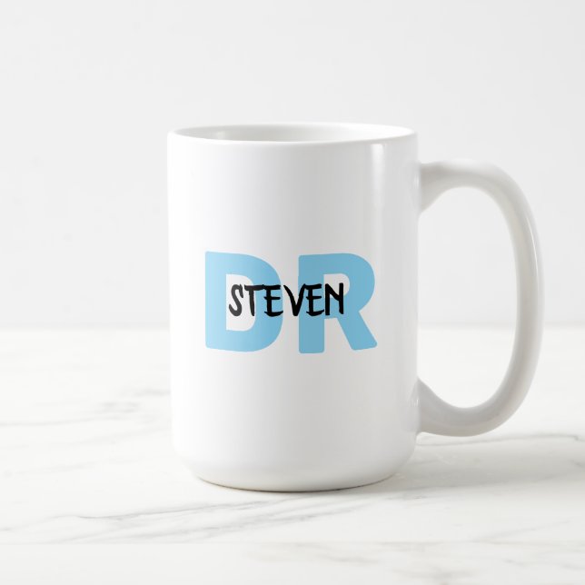 Taza De Café Special gift for male Doctor with blue DR name (Derecha)