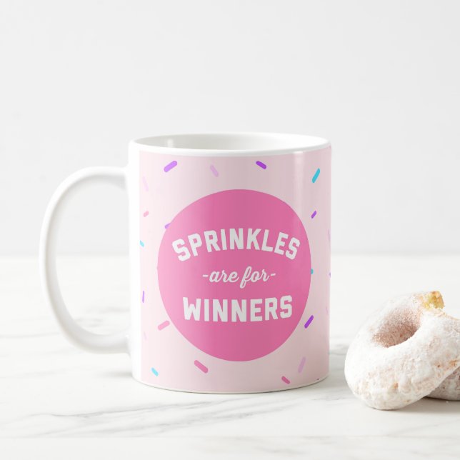 Taza De Café Sprinkles está para la cita divertida de los (Con donut)
