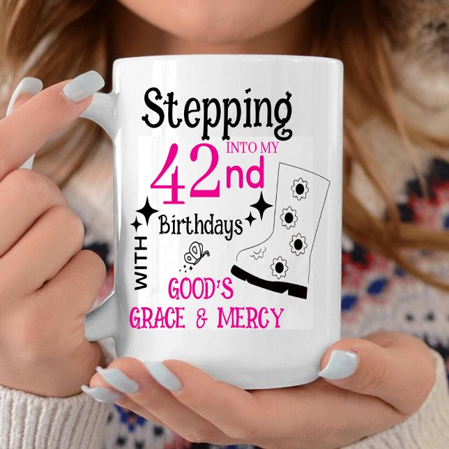 Taza De Café Stepping Into My 42nd Birthday with God's  (Subido por el creador)