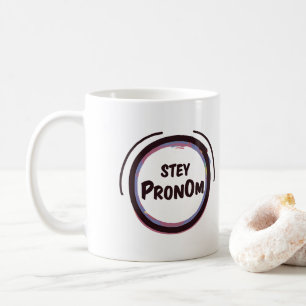 Taza De Café STEY Pronoun Rainbow Circle LGBTQ+ Orgullo