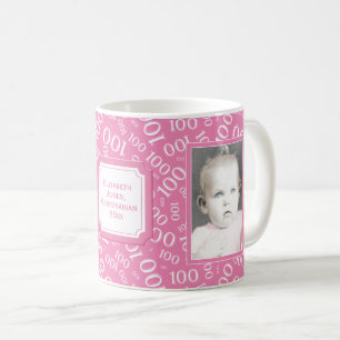 Taza De Café Su modelo rosado del número del 100o cumpleaños 