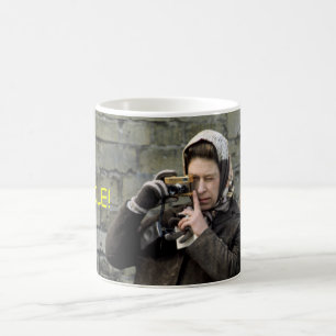 Taza De Café ¡Su Reina Elizabeth, Sonríe!