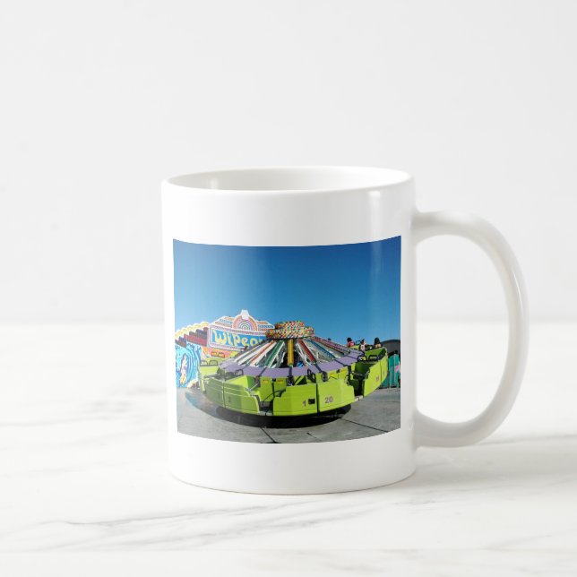 Taza De Café Su un UFO (Derecha)