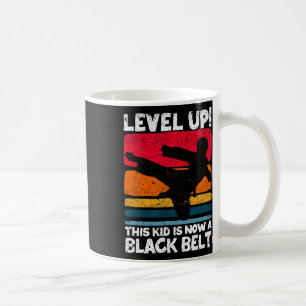 Taza De Café Sube de Nivel Este Niño Ahora Es un Cinturón Negro