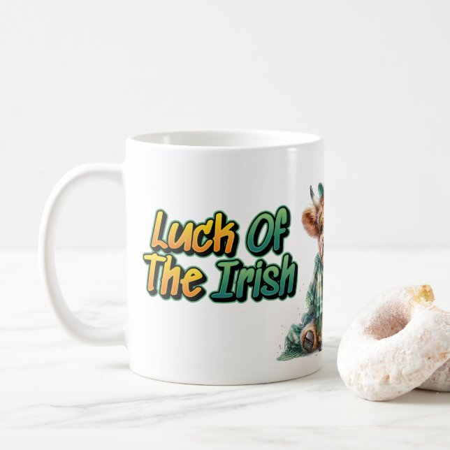 Taza De Café Suerte De La Vaca Irlandesa De Las Tierras Altas (Con donut)