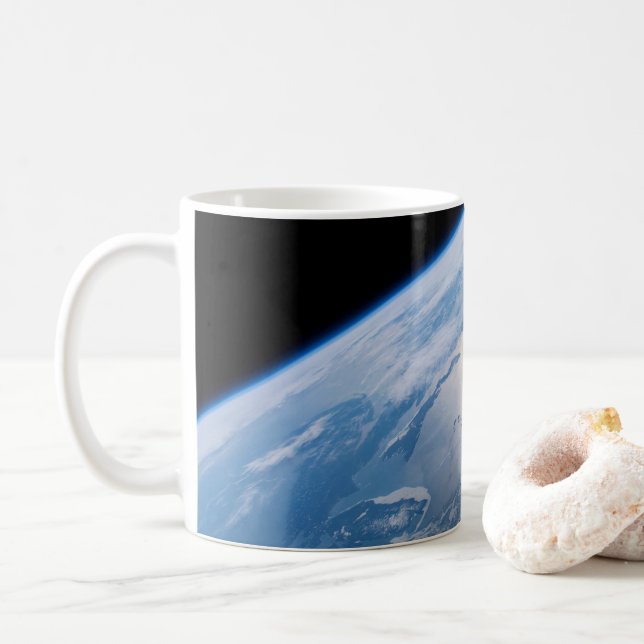 Taza De Café Sunglint Frente Al Golfo De San Lorenzo En Canadá. (Con donut)