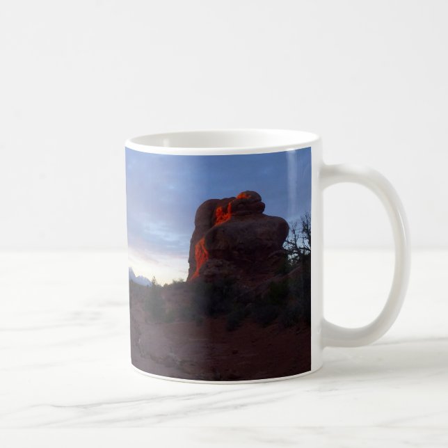 Taza De Café Sunrise at the Windows Trail in Arches (Derecha)