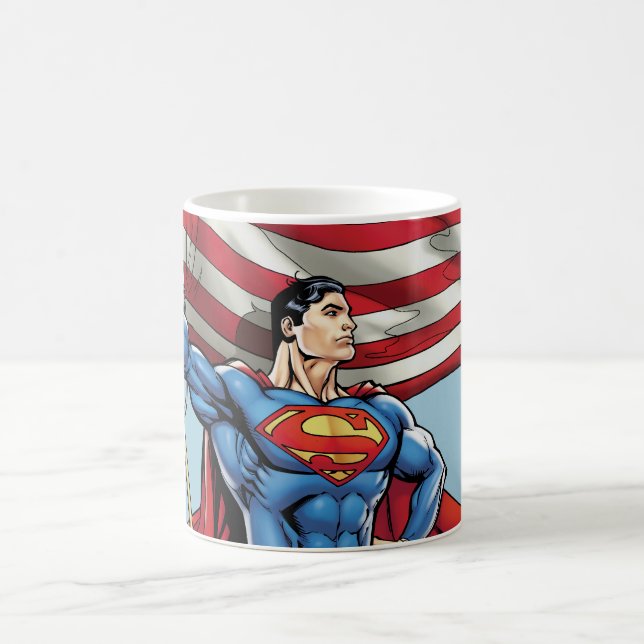 Taza De Café Superman sostiene la bandera estadounidense