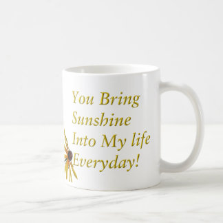 Taza De Café Susans observado negro, margaritas