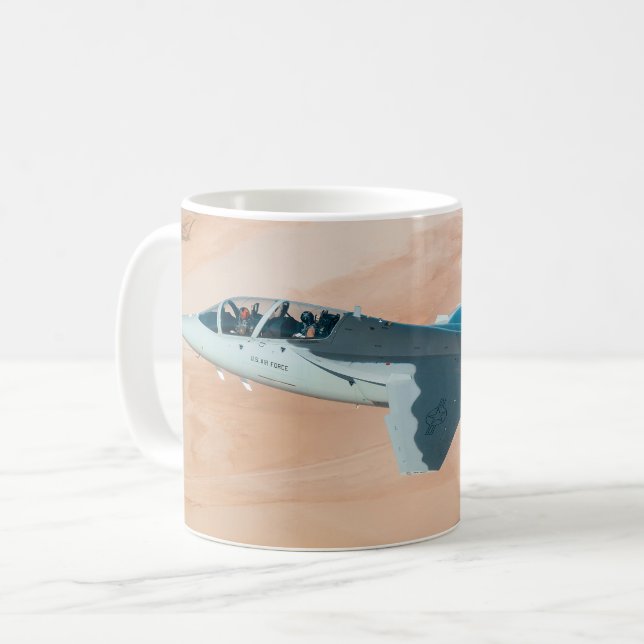 TAZA DE CAFÉ T-7A RED HAWK (Anverso izquierdo)
