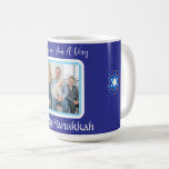 TAZA DE CAFÉ TARJETA DE FOTOGRAFÍA DE HANUKKAH<br><div class="desc">Agrega tu foto y personalizar tu mensaje de la temporada de vacaciones. ¡Me encanta la pintura y el diseño! Espero que disfrutes de mi trabajo artístico.</div>