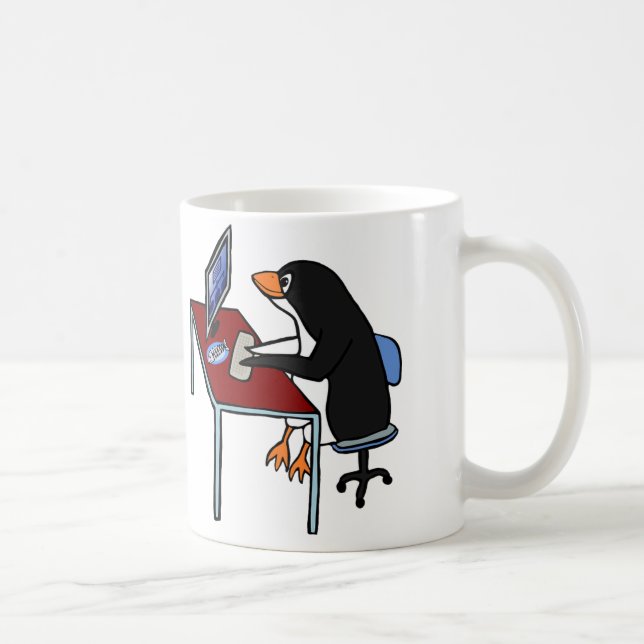 Taza De Café TAZA: Pingüino divertido lindo que trabaja en el (Derecha)