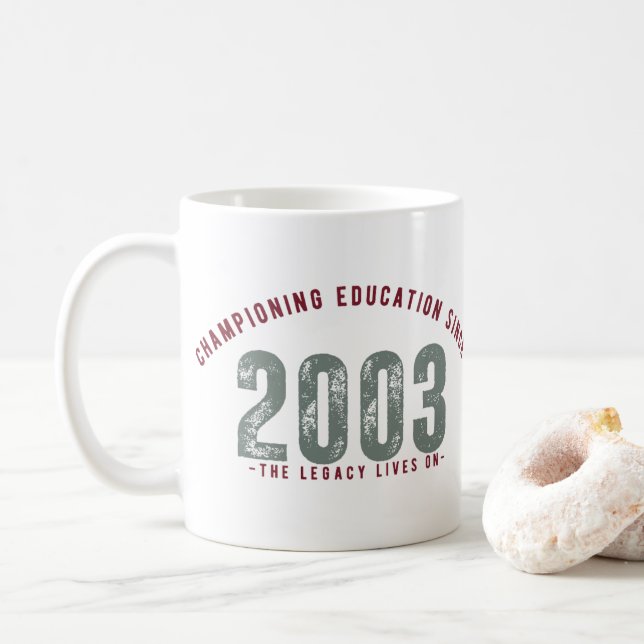 Taza De Café Teacher Mug - Championing education Since 2003 (Con donut)