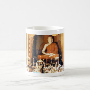 Taza De Café Templo budista interior de Tam KY