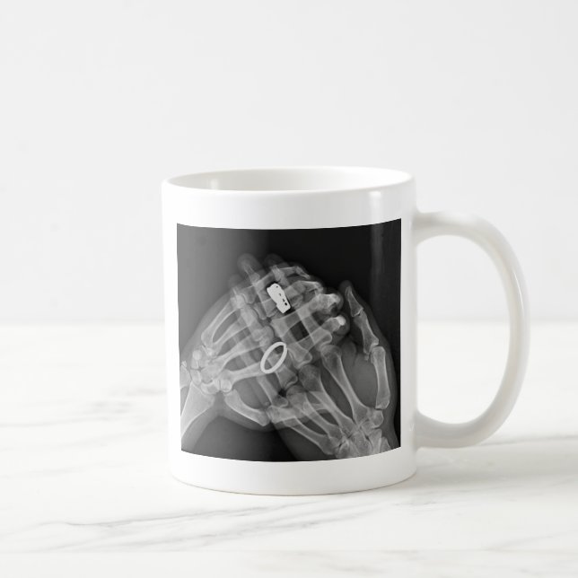 Taza De Café Tenencia de la mano (Derecha)