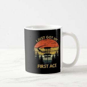 Taza De Café Tengo Mi Primer Hol De Regalo De Golf De Disco Mot