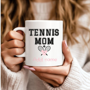 Taza De Café Tenis Mom Personalizado con Lazo Rosa y Raquetas