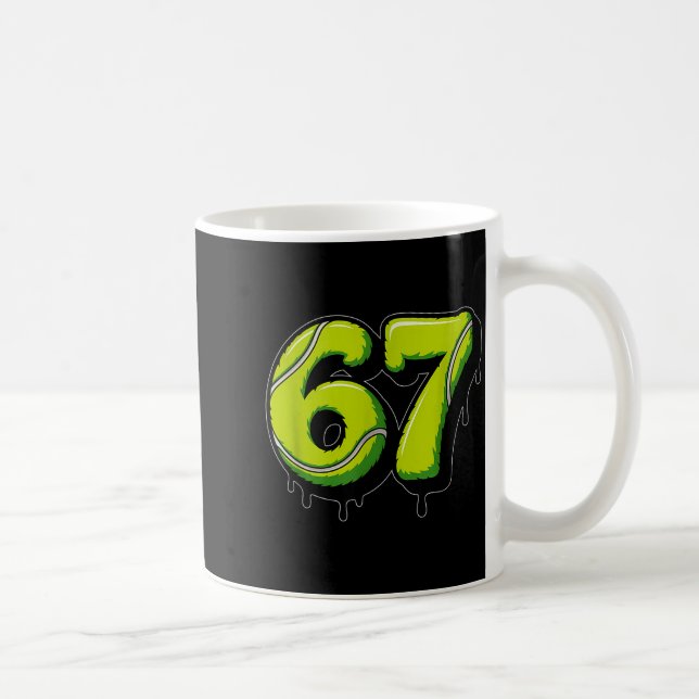 Taza De Café Tennis Drip Number 67 Or 67th Birthday Six Seven  (Derecha)