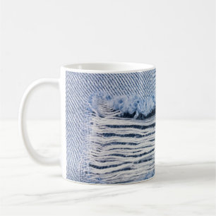 Taza De Café Textura de Jeans azul claro roto.