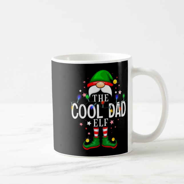 Taza De Café The Cool Dad Elf Christmas Family Pajama Party  (Derecha)