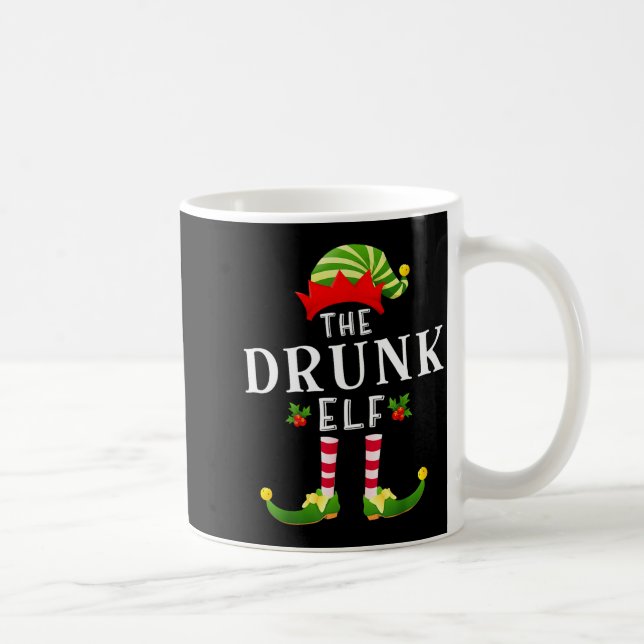 Taza De Café The Drunk Elf Christmas Matching Pajama  (Derecha)